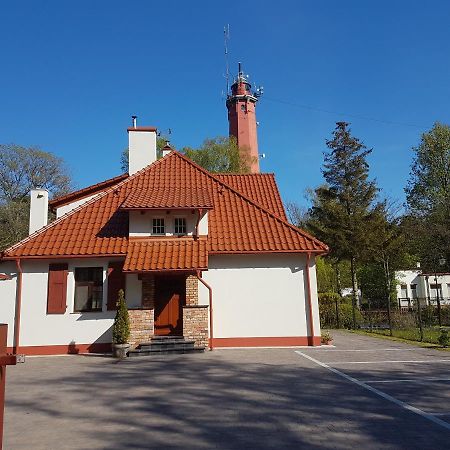 Zabytkowy Dom Latarnikow Hel Εξωτερικό φωτογραφία