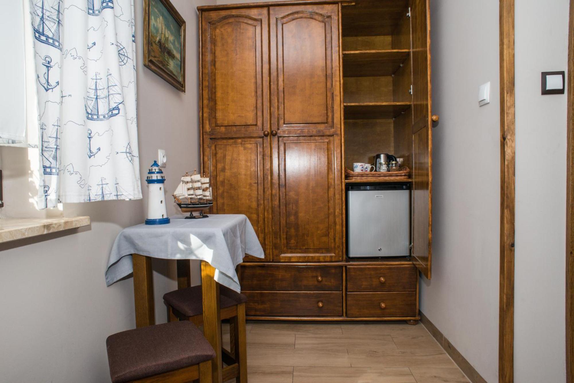 Zabytkowy Dom Latarnikow Hel Εξωτερικό φωτογραφία